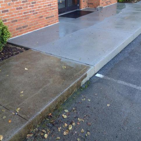 pressure wash concrete in kingsport